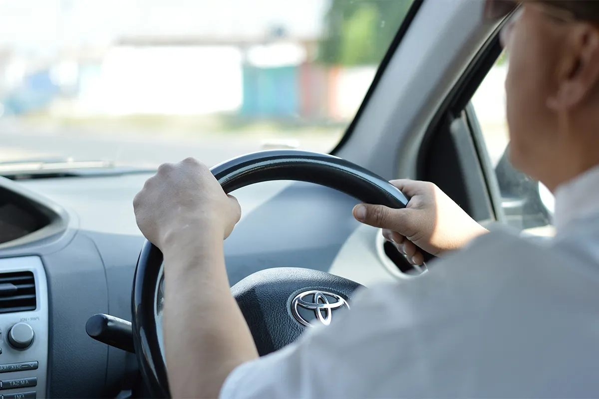 Business Car Rental in Karachi